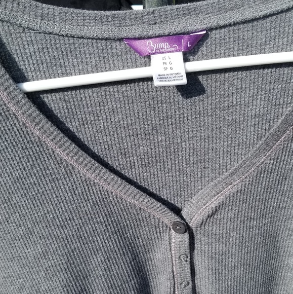 Bump in the Night size L - Picture 2 of 2